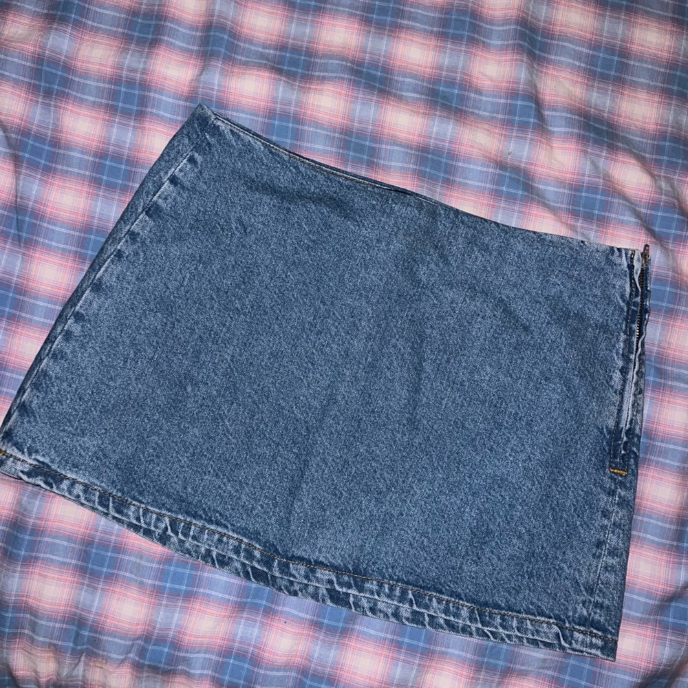ASOS Relaxed Fit Blue Jeans